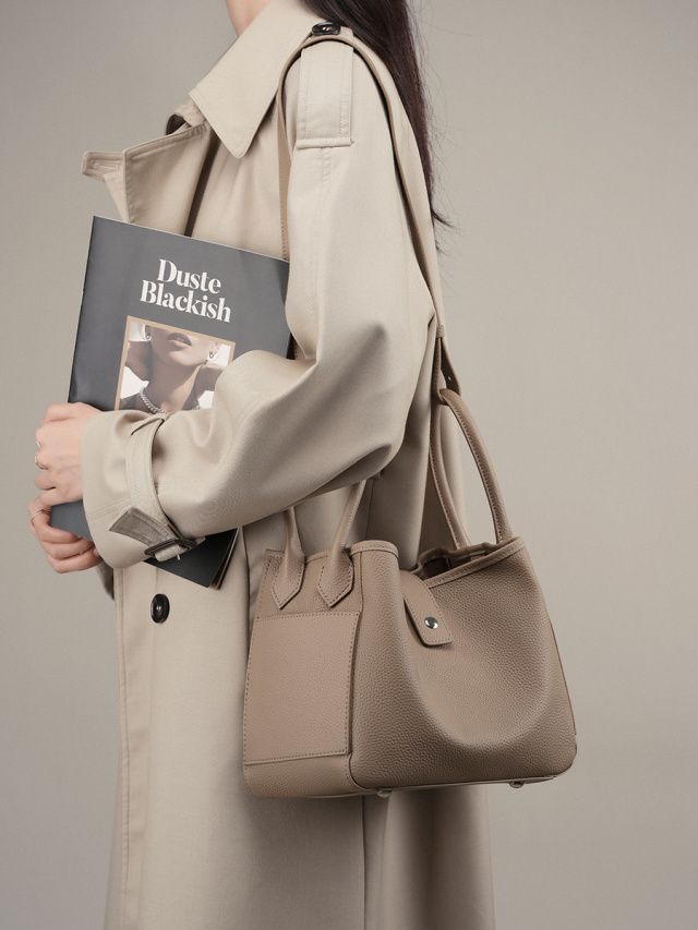 Elova Handcrafted Genuine Leather Bag in Black - E287 view 8