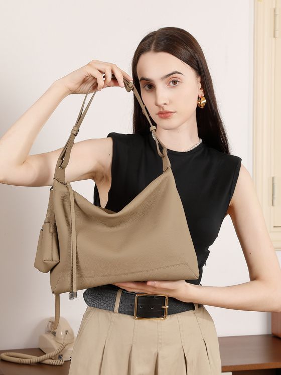 Elova Handcrafted Genuine Leather Tote Bag in Black - E694 view 6