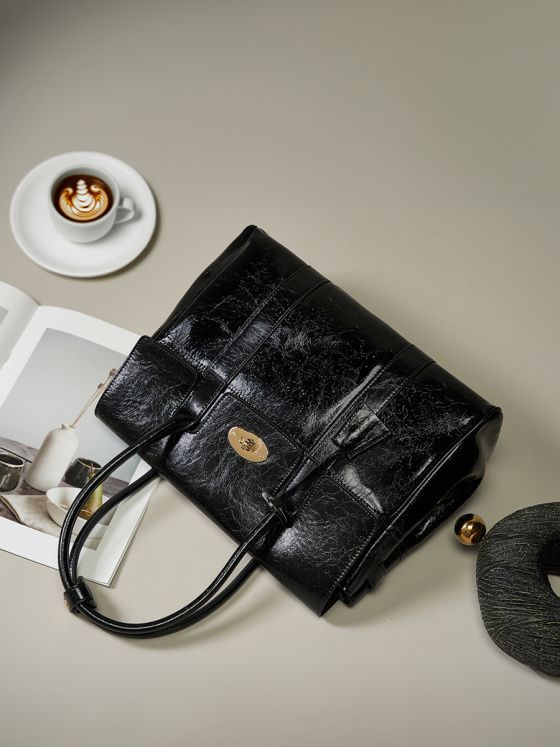 Elova Handcrafted Genuine Leather Tote Bag in Black - E256 view 7