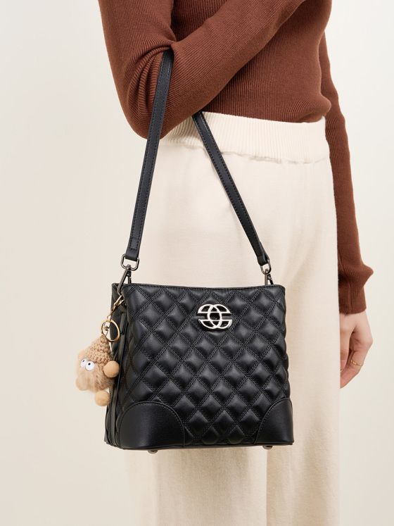 Elova Handcrafted Genuine Leather Crossbody Bag in Black - E220 view 4