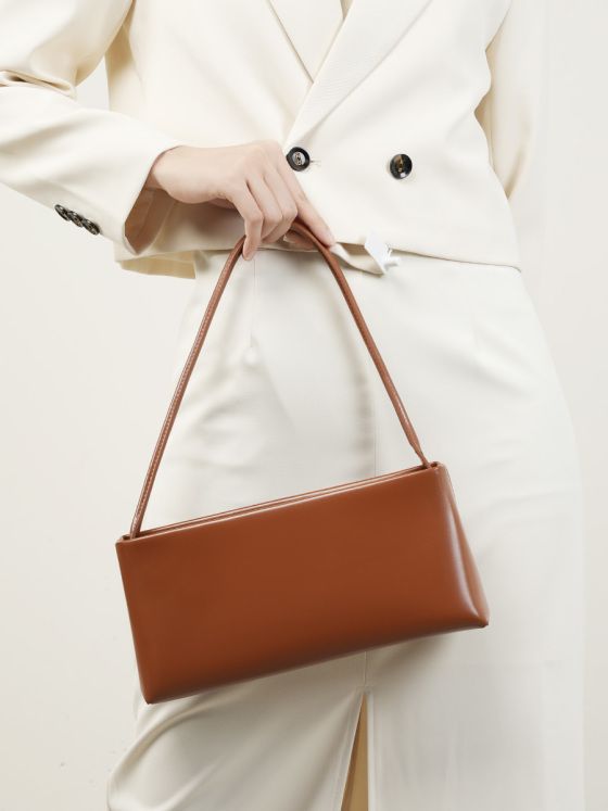 Elova Handcrafted Genuine Leather Crossbody Bag in Black - E428 view 5