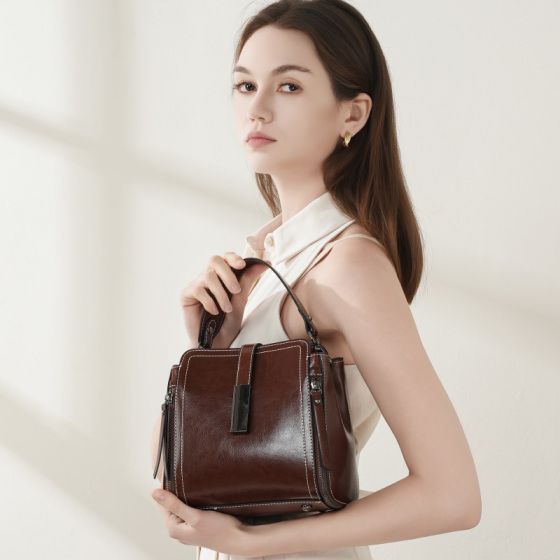 Elova Handcrafted Genuine Leather Bag in Black - E619 view 2