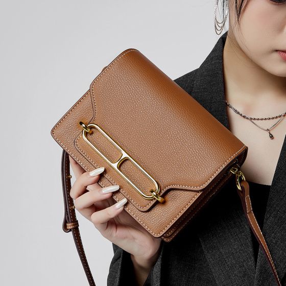 Elova Handcrafted Genuine Leather Bag in Black - E528 view 3