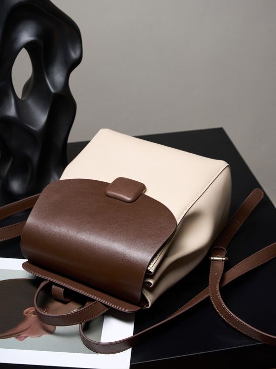 Elova Handcrafted Genuine Leather Backpack in Black - E374 view 4