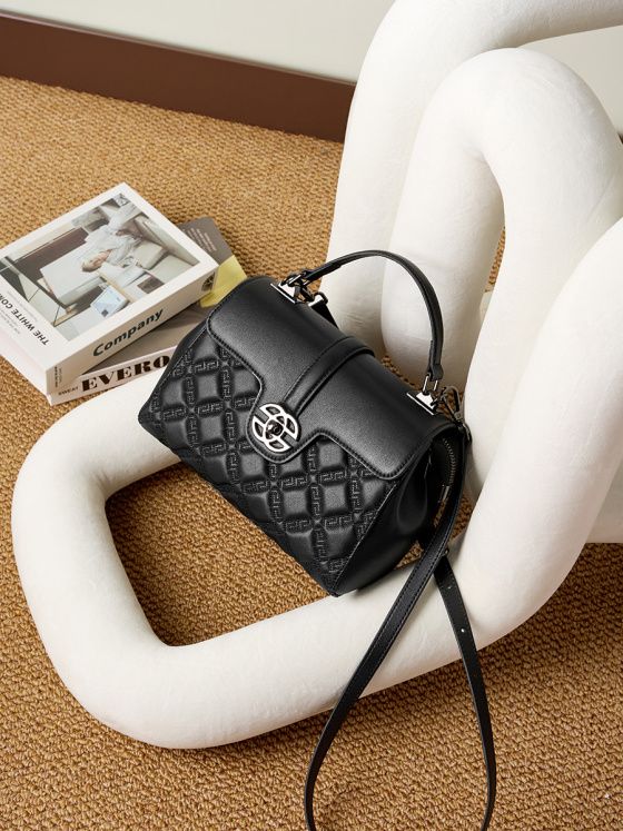 Elova Handcrafted Genuine Leather Crossbody Bag in Black - E249 view 5