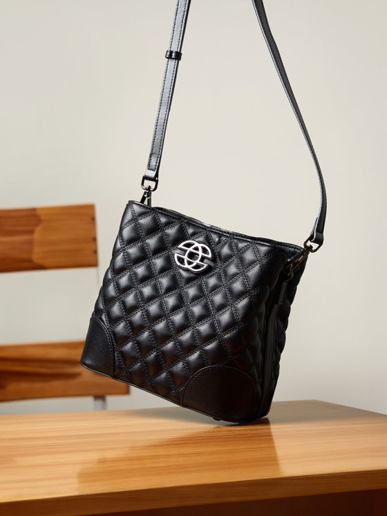 Elova Handcrafted Genuine Leather Crossbody Bag in Black - E220 view 7