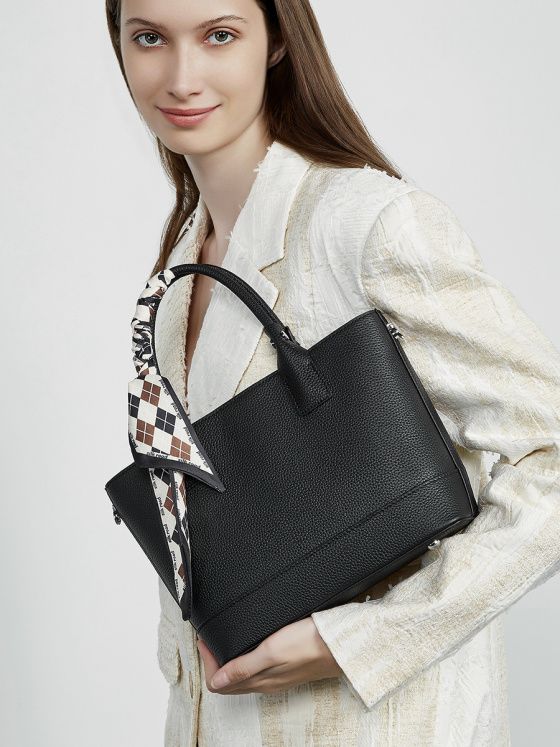 Elova Handcrafted Genuine Leather Bag in Black - E662 view 6