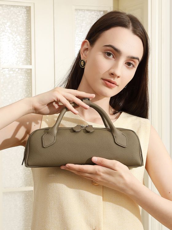 Elova Handcrafted Genuine Leather Bag in Black - E690 view 7