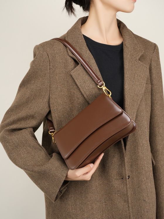 Elova Handcrafted Genuine Leather Crossbody Bag in Black - E228 view 2