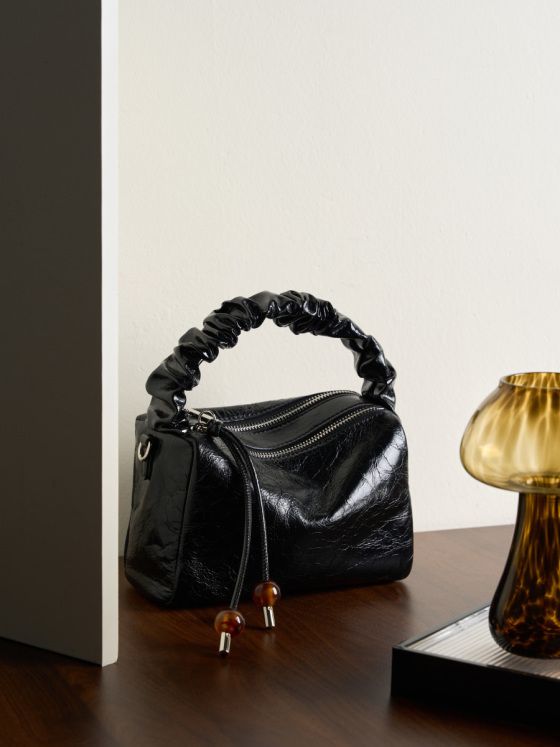 Elova Handcrafted Genuine Leather Crossbody Bag in Black - E473 view 6