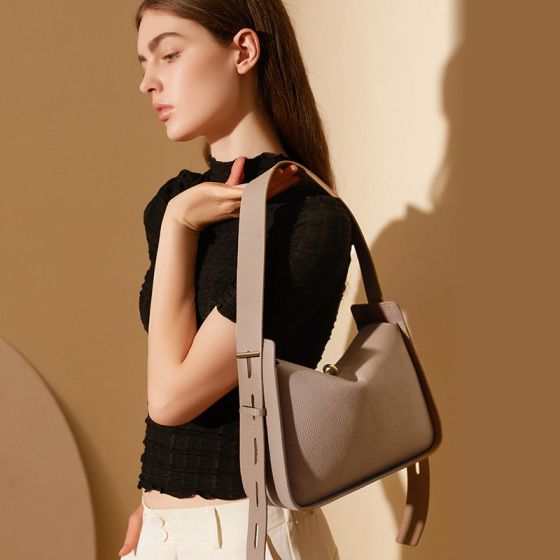 Elova Handcrafted Genuine Leather Tote Bag in Black - E297 view 3