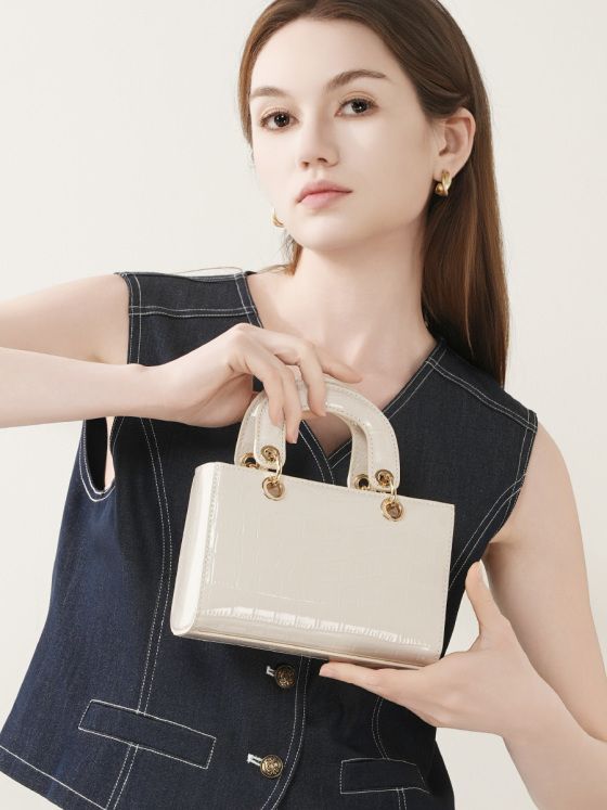 Elova Handcrafted Genuine Leather Crossbody Bag in Black - E626 view 4