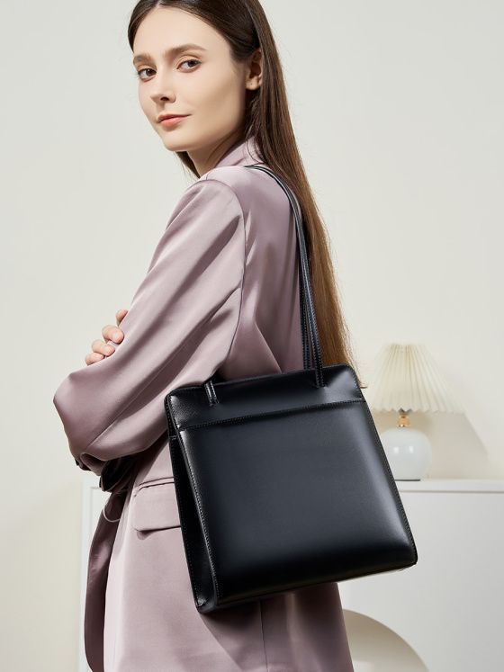 Elova Handcrafted Genuine Leather Tote Bag in Black - E388 view 3