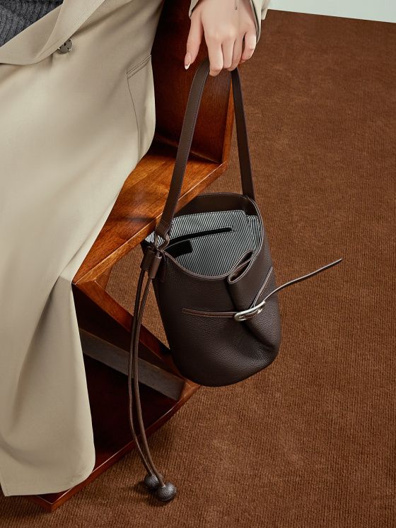 Elova Handcrafted Genuine Leather Crossbody Bag in Black - E778 view 5