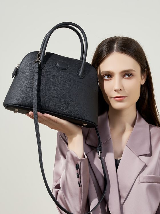 Elova Handcrafted Genuine Leather Bag in Black - E406