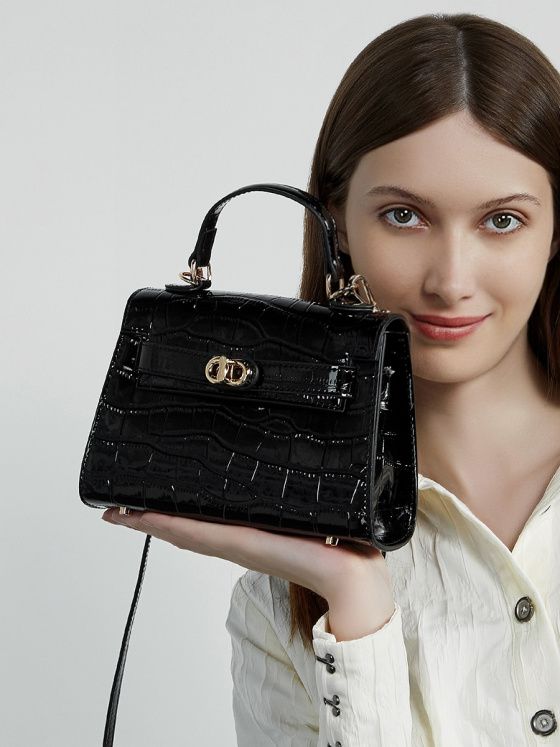 Elova Handcrafted Genuine Leather Crossbody Bag in Black - E649 view 8