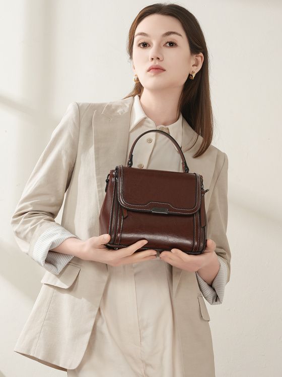 Elova Handcrafted Genuine Leather Crossbody Bag in Black - E637 view 7