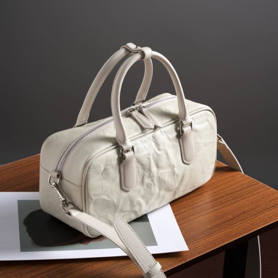 Elova Handcrafted Genuine Leather Crossbody Bag in Black - E469 view 6