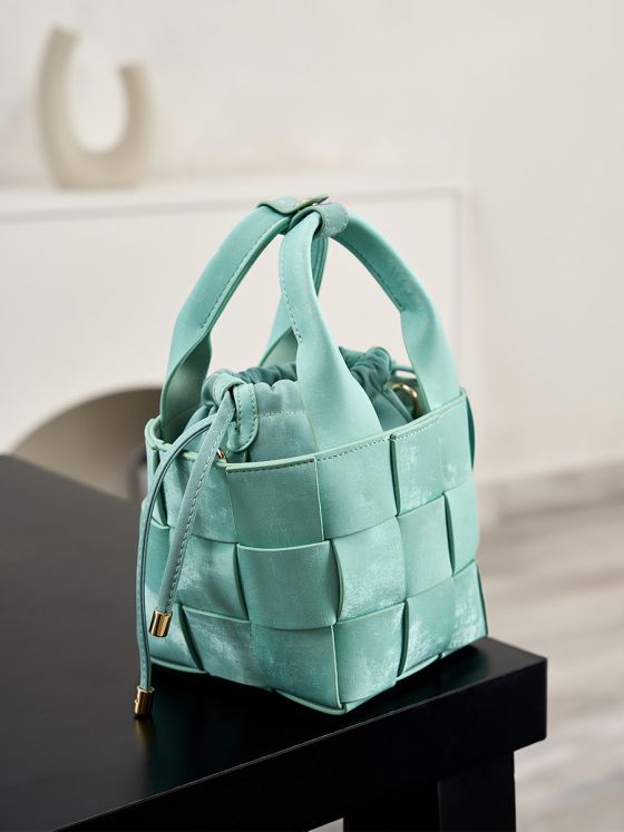 Elova Handcrafted Genuine Leather Crossbody Bag in Gray - E344 view 4