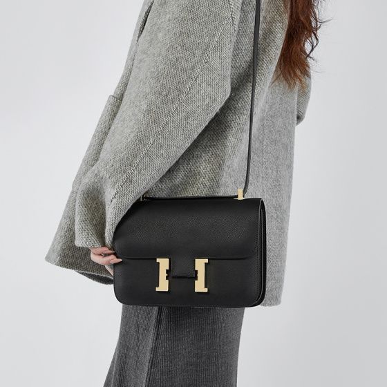 Elova Handcrafted Genuine Leather - Crossbody Bag in Black - E482