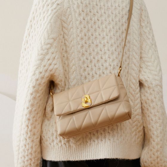 Elova Handcrafted Genuine Leather Crossbody Bag in Black - E305