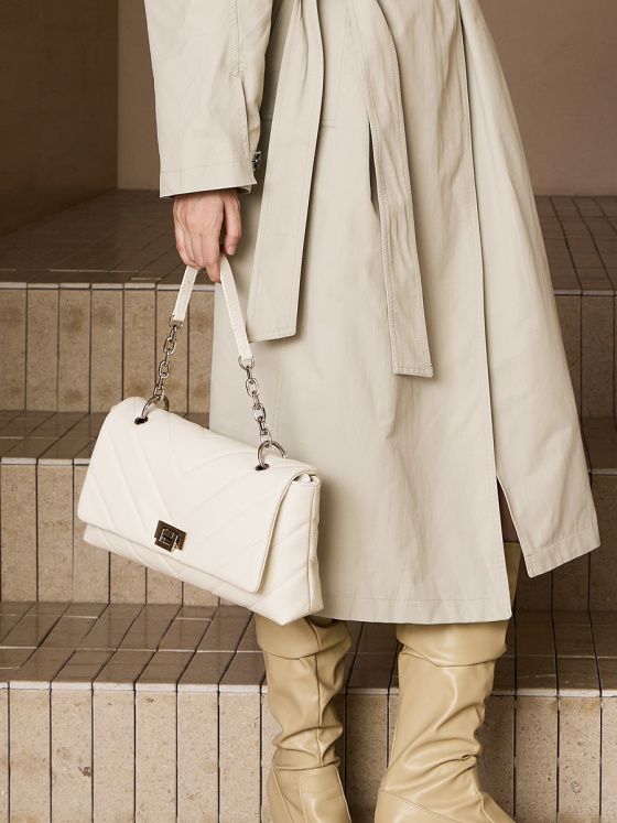 Elova Handcrafted Genuine Leather Crossbody Bag in Black - E732 view 4