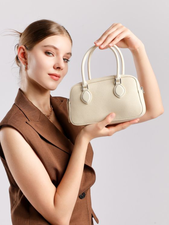 Elova Handcrafted Genuine Leather Bag in Black - E712 view 7