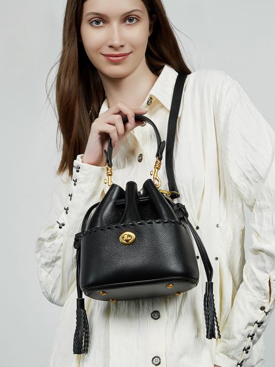 Elova Handcrafted Genuine Leather Crossbody Bag in Black - E655 view 2