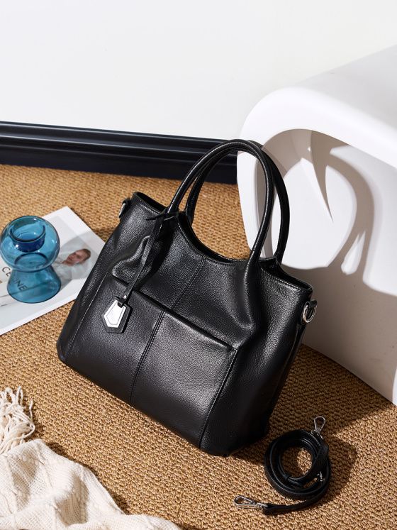 Elova Handcrafted Genuine Leather Crossbody Bag in Black - E243 view 6