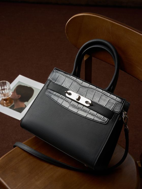 Elova Handcrafted Genuine Leather Crossbody Bag in Black - E444 view 6