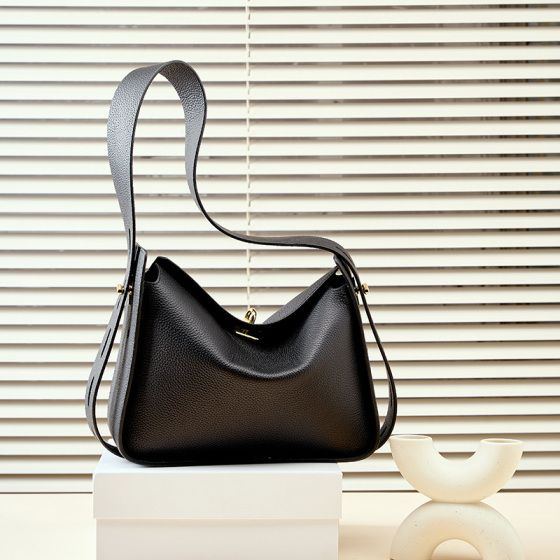 Elova Handcrafted Genuine Leather Tote Bag in Black - E297 view 5