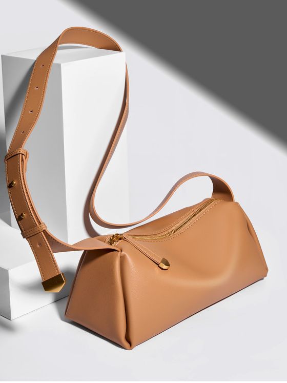 Elova Handcrafted Genuine Leather Crossbody Bag in Black - E284 view 5