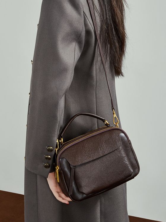 Elova Handcrafted Genuine Leather Crossbody Bag in Black - E786 view 2