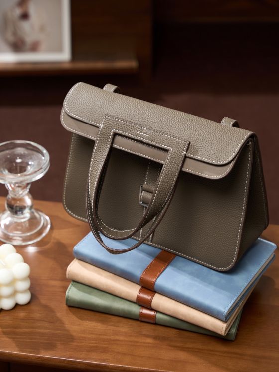 Elova Handcrafted Genuine Leather Crossbody Bag in Black - E439 view 6