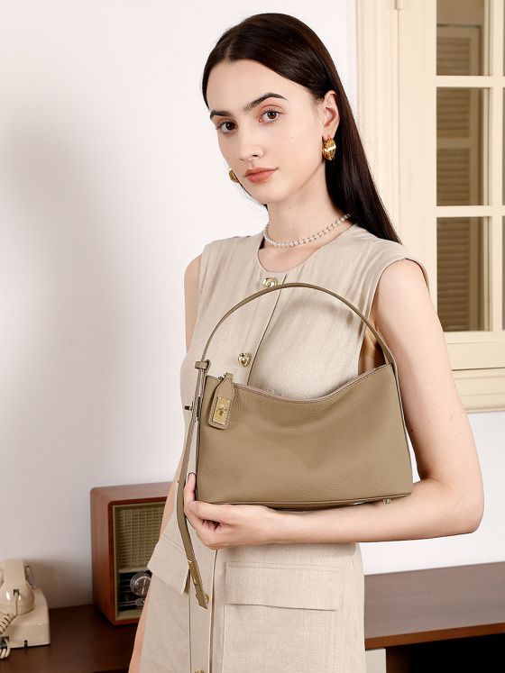 Elova Handcrafted Genuine Leather Shoulder Bag in Black - E677 view 2