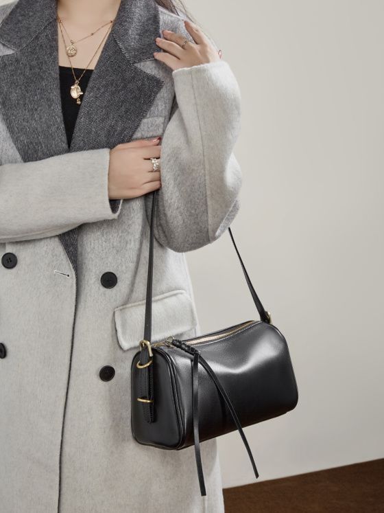 Elova Handcrafted Genuine Leather Crossbody Bag in Black - E808 view 8