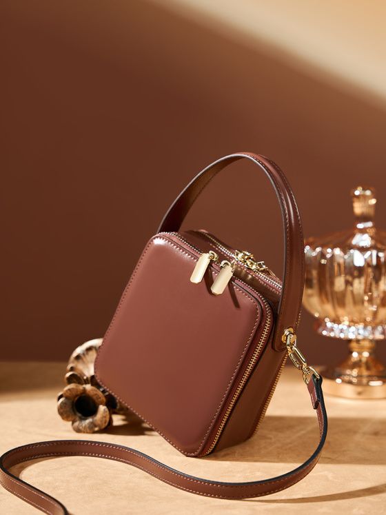 Elova Handcrafted Genuine Leather Crossbody Bag in Black - E294 view 5