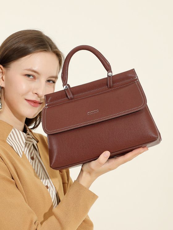 Elova Handcrafted Genuine Leather Crossbody Bag in Black - E555 view 5