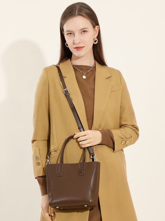 Elova Handcrafted Genuine Leather Crossbody Bag in Black - E580 view 4