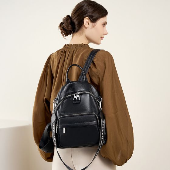 Elova Handcrafted Genuine Leather Backpack in Black - E351
