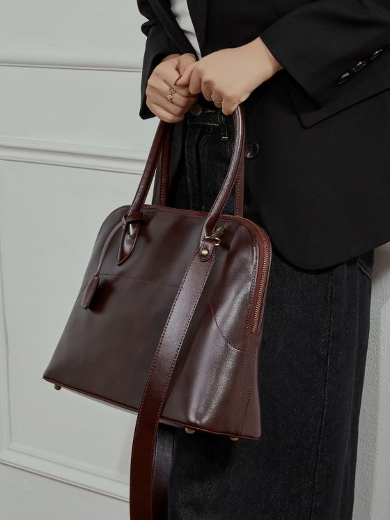 Elova Handcrafted Genuine Leather Bag in Black - E760 view 3