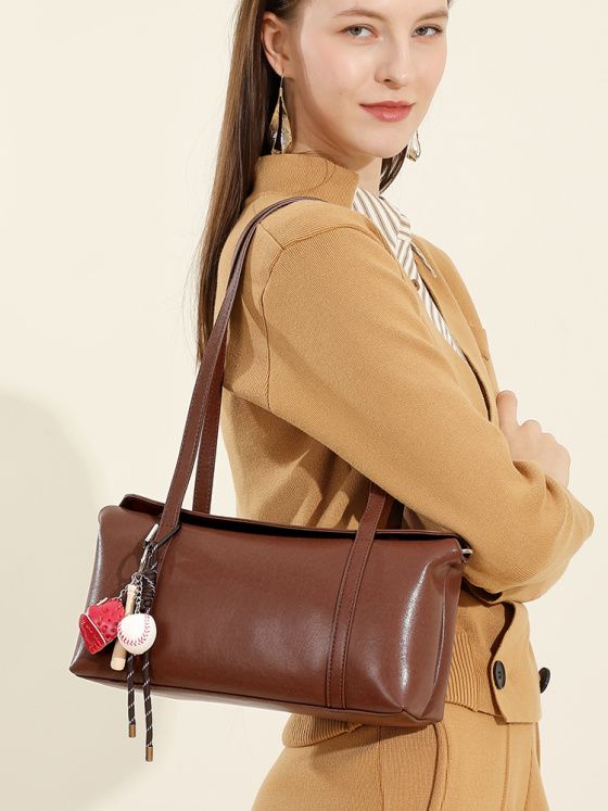 Elova Handcrafted Genuine Leather Crossbody Bag in Black - E554 view 4