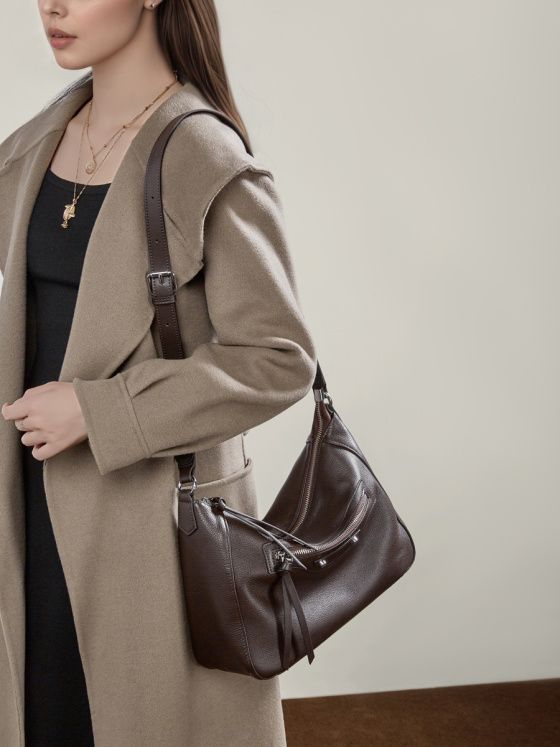 Elova Handcrafted Genuine Leather Crossbody Bag in Black - E809 view 4