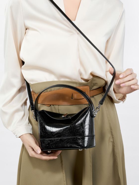 Elova Handcrafted Genuine Leather Bag in Black - E604 view 3