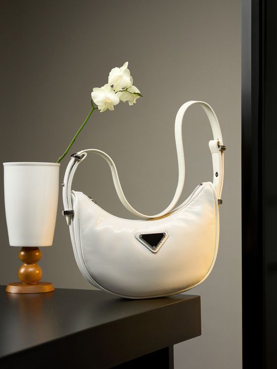 Elova Handcrafted Genuine Leather Crossbody Bag in Black - E379 view 5