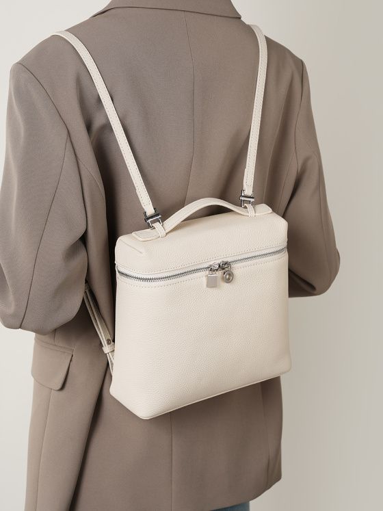 Elova Handcrafted Genuine Leather Piana Bag in Black - E266 view 2