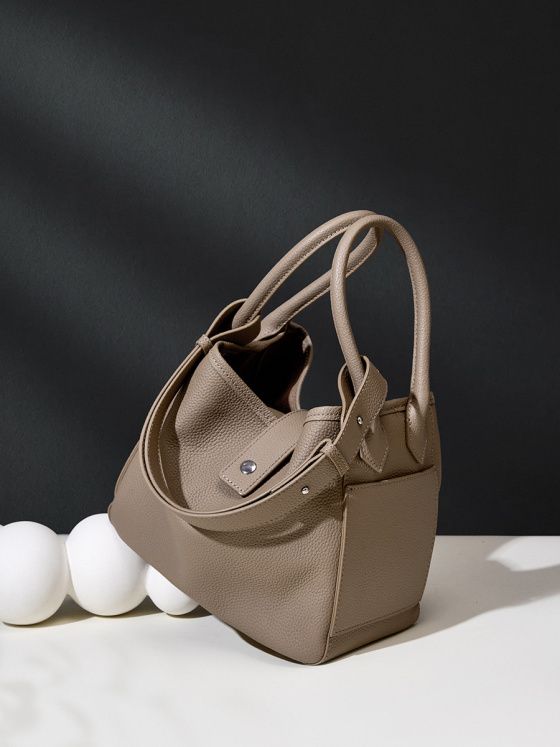 Elova Handcrafted Genuine Leather Bag in Black - E287 view 6