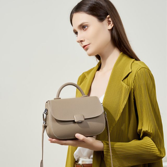 Elova Handcrafted Genuine Leather Crossbody Bag in Black - E419 view 7