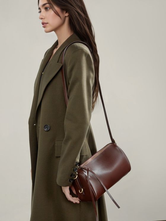 Elova Handcrafted Genuine Leather Crossbody Bag in Black - E808 view 2