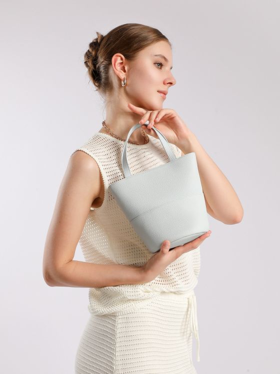 Elova Handcrafted Genuine Leather Crossbody Bag in Black - E711 view 5